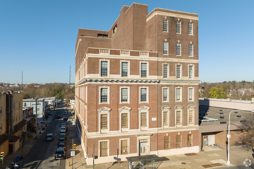 More Photos Of 4900 N Broad St, Philadelphia Office For Sale