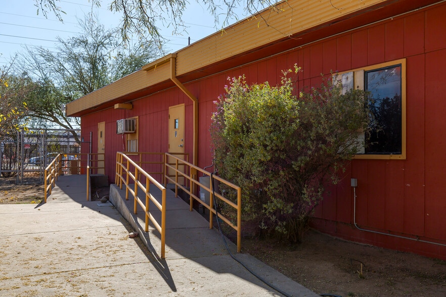 More Photos Of 3767 E Grant Rd, Tucson Office For Sale