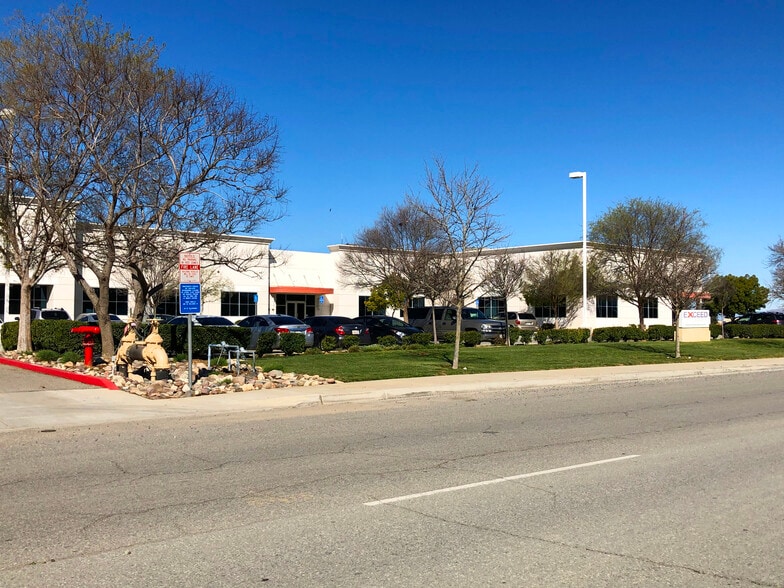 More Photos Of 2050 Trumble Rd, Romoland Industrial For Sale