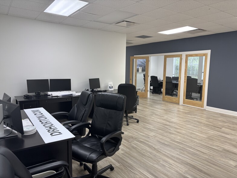 More Photos Of 3606 Maclay Blvd S, Tallahassee Medical For Lease