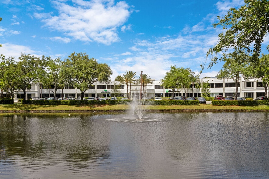 More Photos Of 555 S Andrews Ave, Pompano Beach Medical For Lease