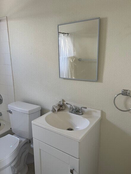 More Photos Of 1323 C St, Las Vegas Multifamily For Sale