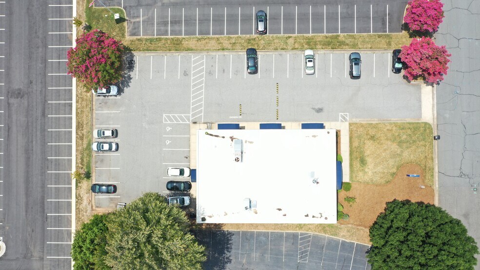 More Photos Of 185 Charlois Blvd, Winston-Salem Office For Lease
