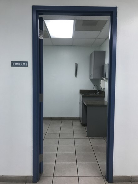 More Photos Of 1310 W St Marys Rd, Tucson Medical For Lease