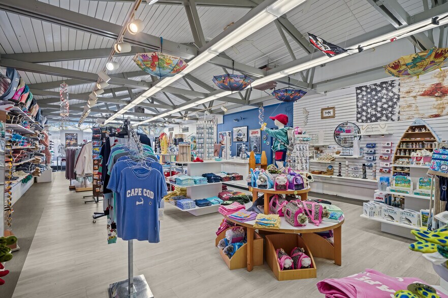 More Photos Of 574 Main St, Hyannis Storefront Retail Residential For Sale