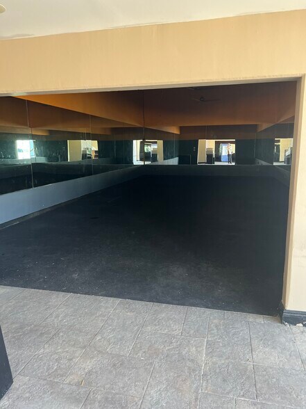 More Photos Of 24470 Del Prado, Dana Point Garden Center For Lease