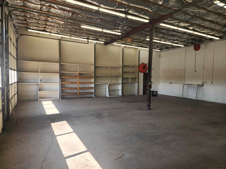 More Photos Of 1175 W 500 N, Centerville Showroom For Lease