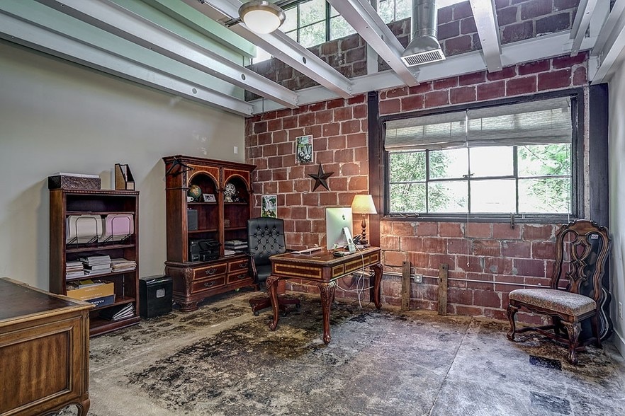 More Photos Of 650 Hamilton Ave SE, Atlanta Unknown For Lease