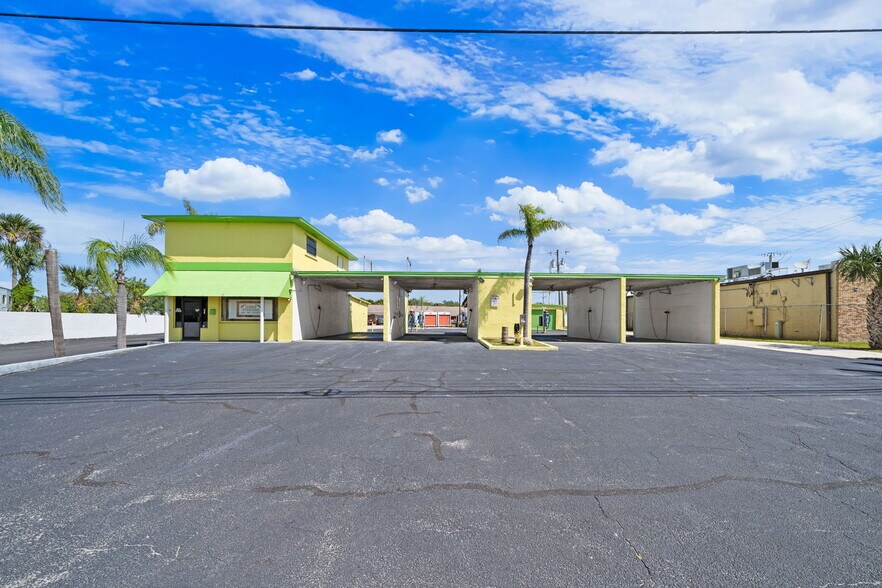 Primary Photo Of 100 Lucas Rd, Merritt Island Carwash For Sale