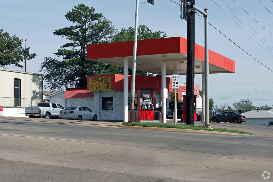 More Photos Of 1424 E Noble Ave, Guthrie Convenience Store For Sale