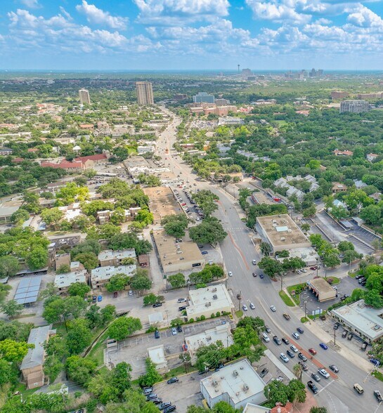 More Photos Of 5307 Broadway St, San Antonio Office For Lease