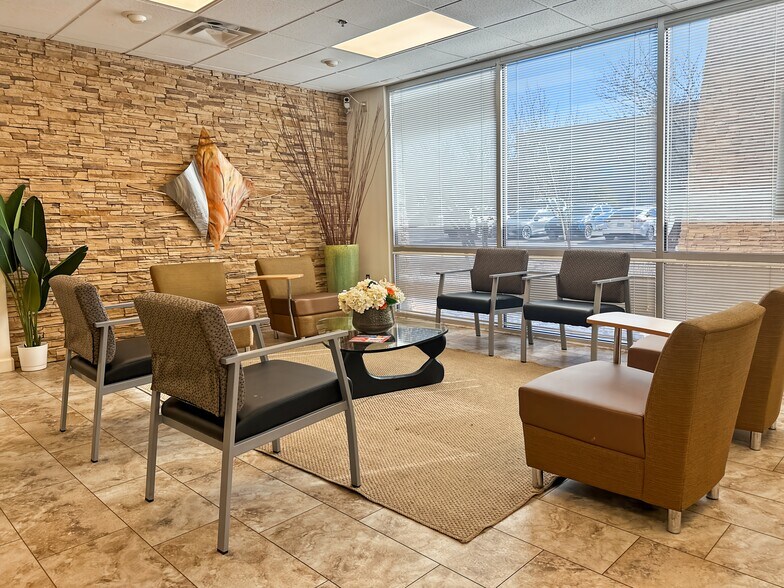 More Photos Of 4801 Lang Ave NE, Albuquerque Coworking Space