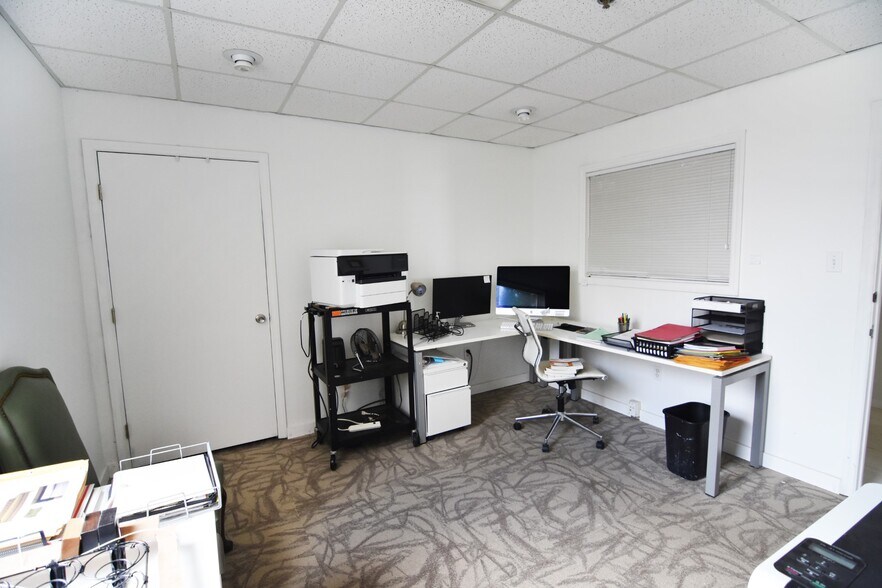 More Photos Of 1026 Main Ave SE, Hickory Manufacturing For Sale