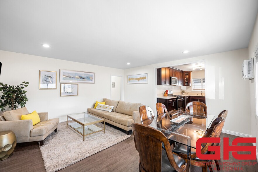 More Photos Of 31 N Parkwood Ave, Pasadena Apartments For Sale