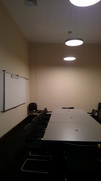 More Photos Of 2 E Broad St, Hopewell Office For Lease