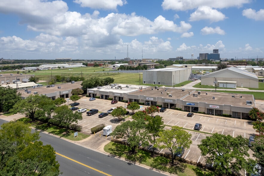 More Photos Of 3006 Longhorn Blvd, Austin Warehouse For Lease