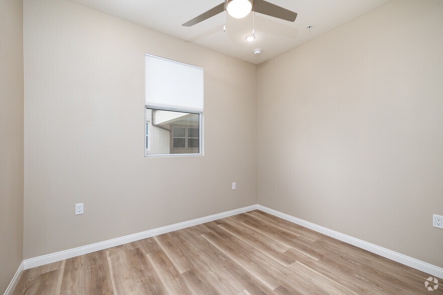 More Photos Of 2910 Allesandro St, Los Angeles Apartments For Lease