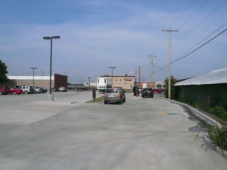 More Photos Of 1850 W Muskogee Ave, Tahlequah Fast Food For Lease