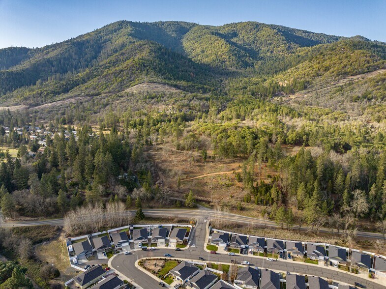 More Photos Of 0 Foothill blvd, Rogue River Land For Sale