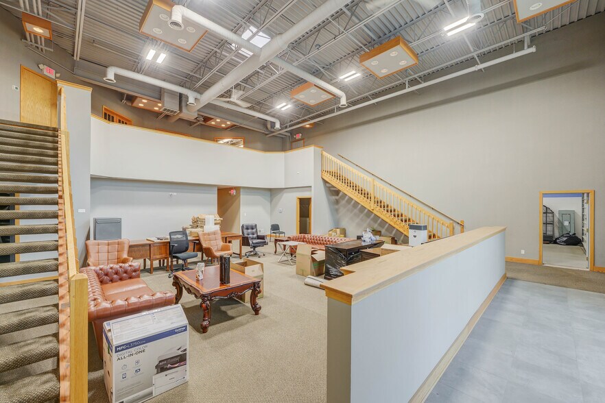 More Photos Of 10410-10426 163rd Pl, Orland Park Manufacturing For Sale