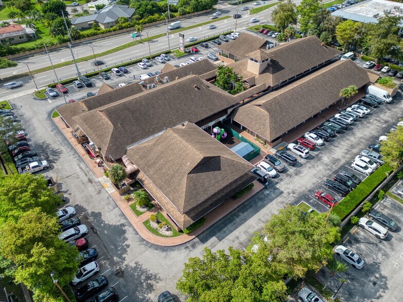 More Photos Of 10471 N Kendall Dr, Miami Storefront Retail Office For Lease
