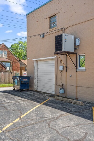 More Photos Of 7025 Indianapolis Blvd, Hammond Office For Sale