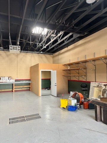 More Photos Of 1805 Laguna Canyon Rd, Laguna Beach Warehouse For Lease