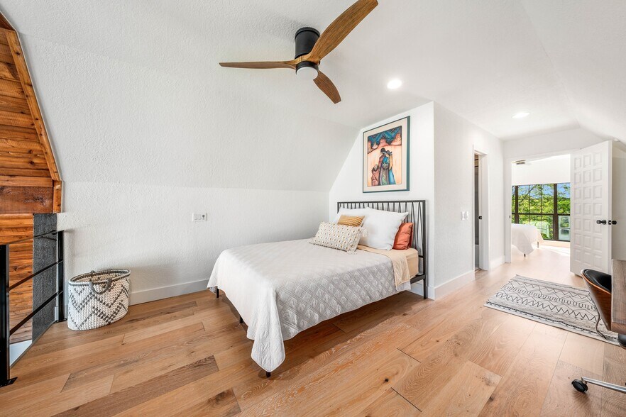 More Photos Of 4158 Creek Rd, Temple Specialty For Sale