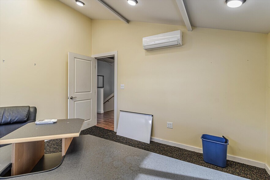 More Photos Of 1356 S 50th St, Richmond Warehouse For Sale