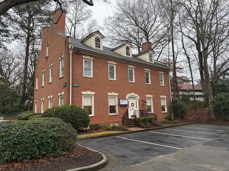 More Photos Of 1934 N Druid Hills Rd NE, Atlanta Office For Sale