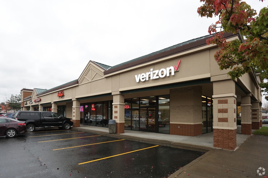 More Photos Of 3125-3163 SE 257th Ave, Troutdale Storefront For Lease
