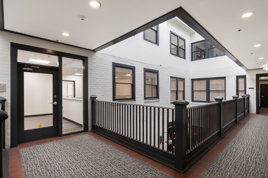 More Photos Of 61-69 N Raymond Ave, Pasadena Office For Lease