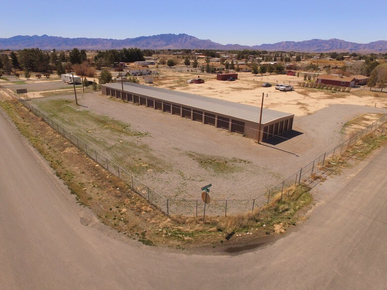 More Photos Of 521 Fairbanks St, Pahrump Self Storage For Sale
