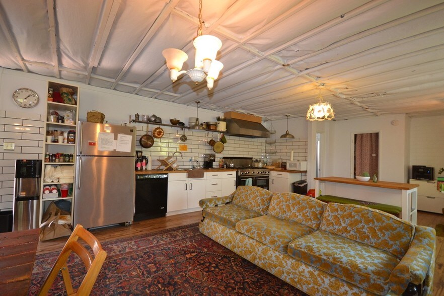 More Photos Of 821 N 3rd St, Phoenix Apartments For Sale