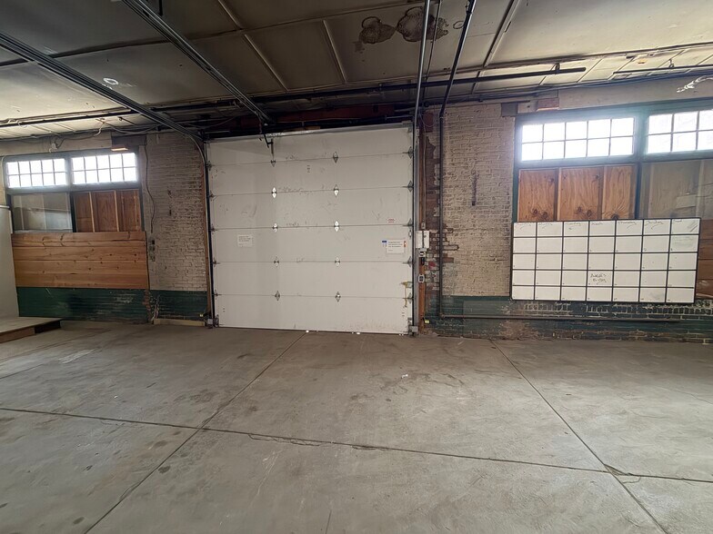More Photos Of 921 W Washington St, Allentown Warehouse For Lease