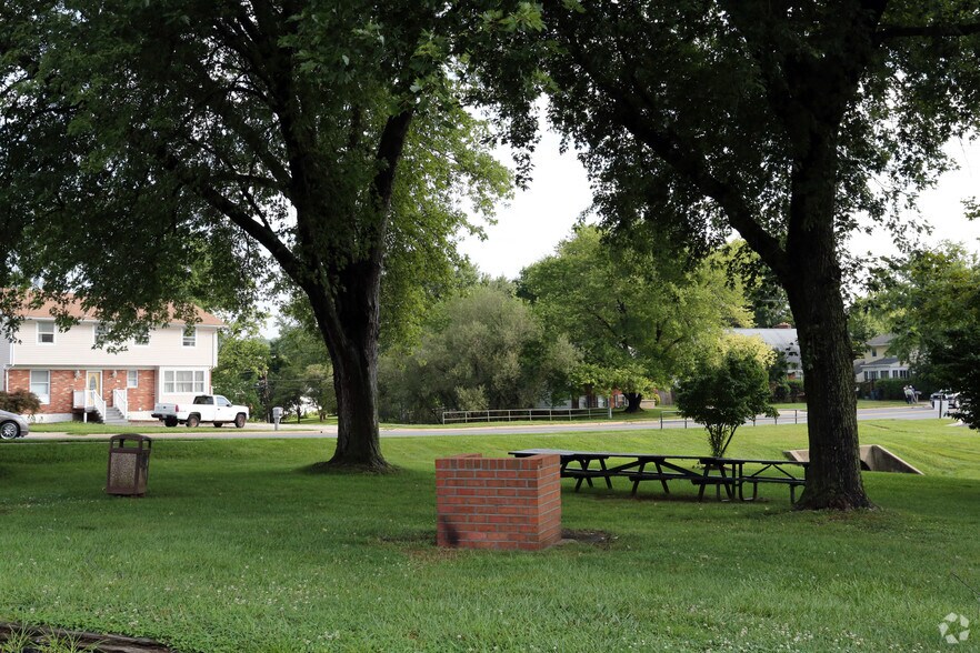 More Photos Of 10000 Greenside Dr, Cockeysville Apartments For Lease