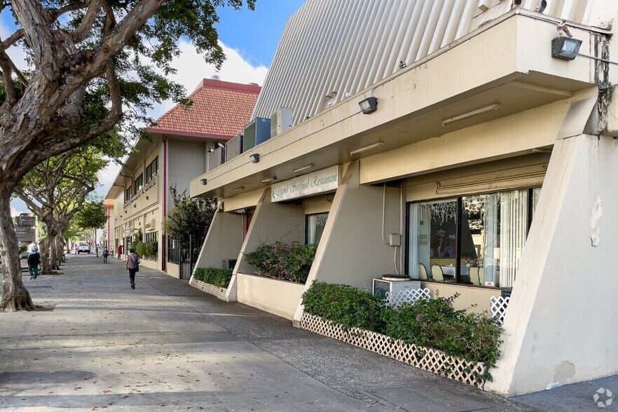 More Photos Of 100 N Beretania St, Honolulu General Retail For Lease
