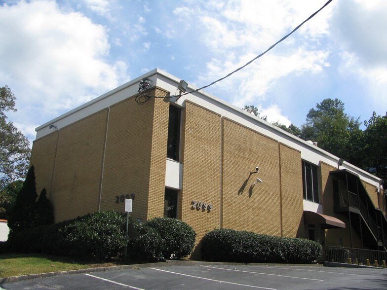 More Photos Of 2099 Monroe Dr NE, Atlanta Loft Creative Space For Lease