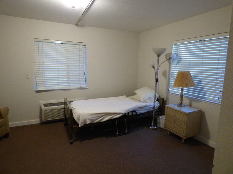 More Photos Of 32951-32965 Alvarado Niles Rd, Union City Congregate Senior Housing For Sale