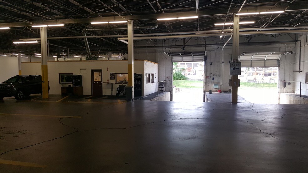 More Photos Of 6031 Kansas Ave NW, Washington Warehouse For Lease