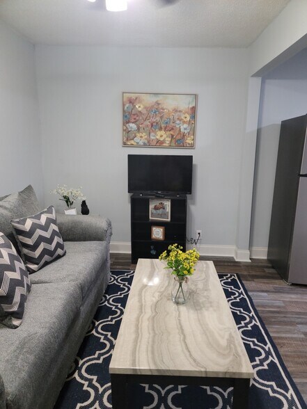 More Photos Of 1225 N Highland Ave, Jackson Apartments For Sale