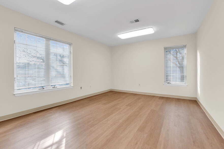 More Photos Of 1 Bethany Rd, Hazlet Office For Sale