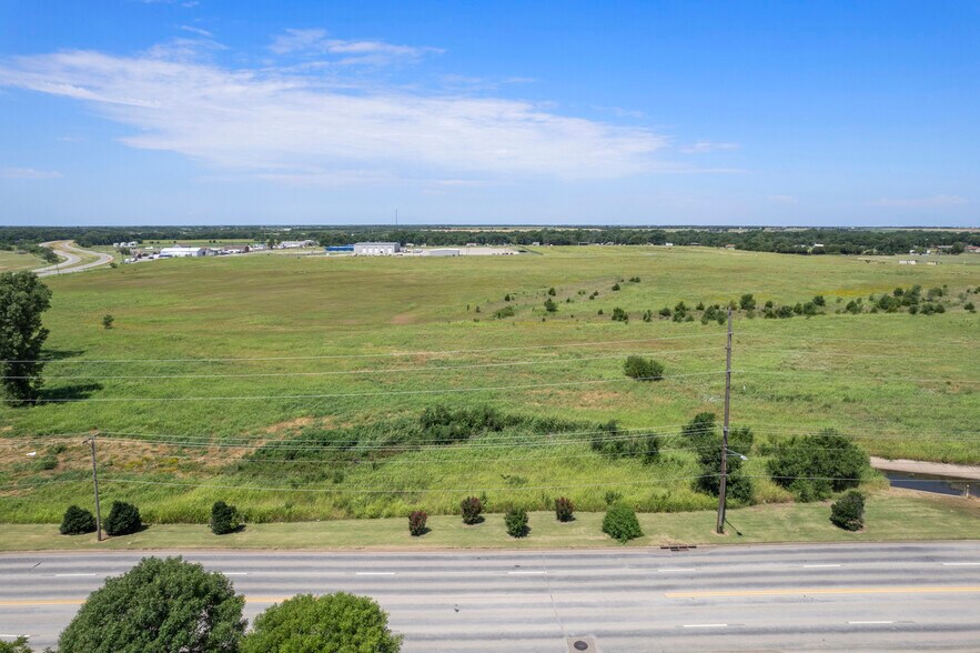 More Photos Of Waverly & Business U S 60, Ponca City Land For Sale