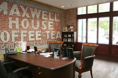 More Photos Of 221-223 Simonton St, Conroe Office For Lease