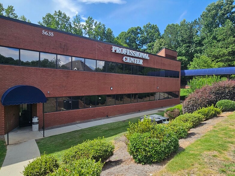 Primary Photo Of 5635 Peachtree Pky, Peachtree Corners Medical For Lease