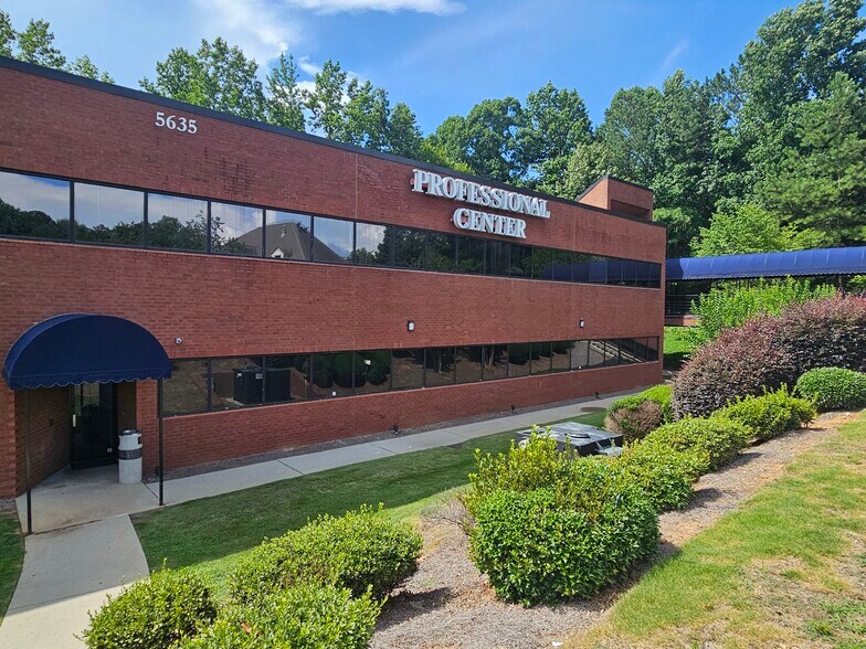 More Photos Of 5635 Peachtree Pky, Peachtree Corners Medical For Lease
