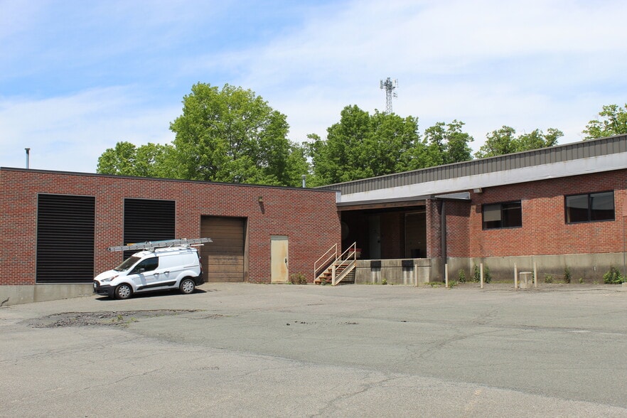 More Photos Of 200 Jordan Rd, Troy Office For Lease