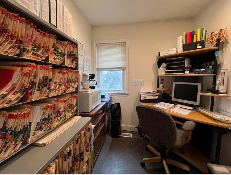 More Photos Of 825 Philadelphia Rd, Easton Medical For Sale