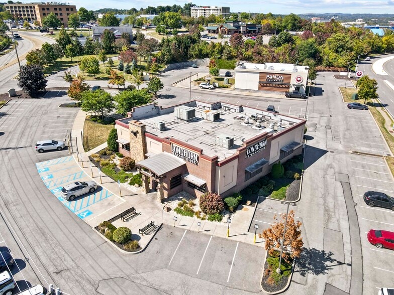 More Photos Of 1000-1450 Park Manor Blvd, Pittsburgh Unknown For Lease