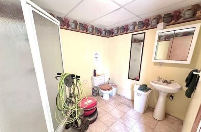 More Photos Of 584-586 S Section St, Sullivan General Retail For Sale